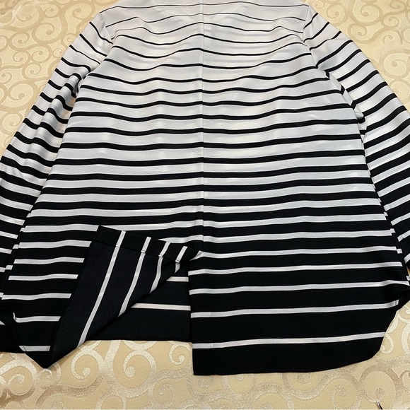 Zac & Rachel 1X Black/White Striped Covered Button Blouse Roll Tab sleev… - Picture 12 of 12